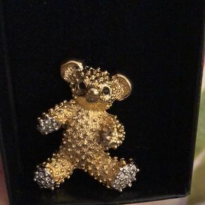 🧸 Vintage Gold Plate 🧸 Swarovski Crystal Brooch